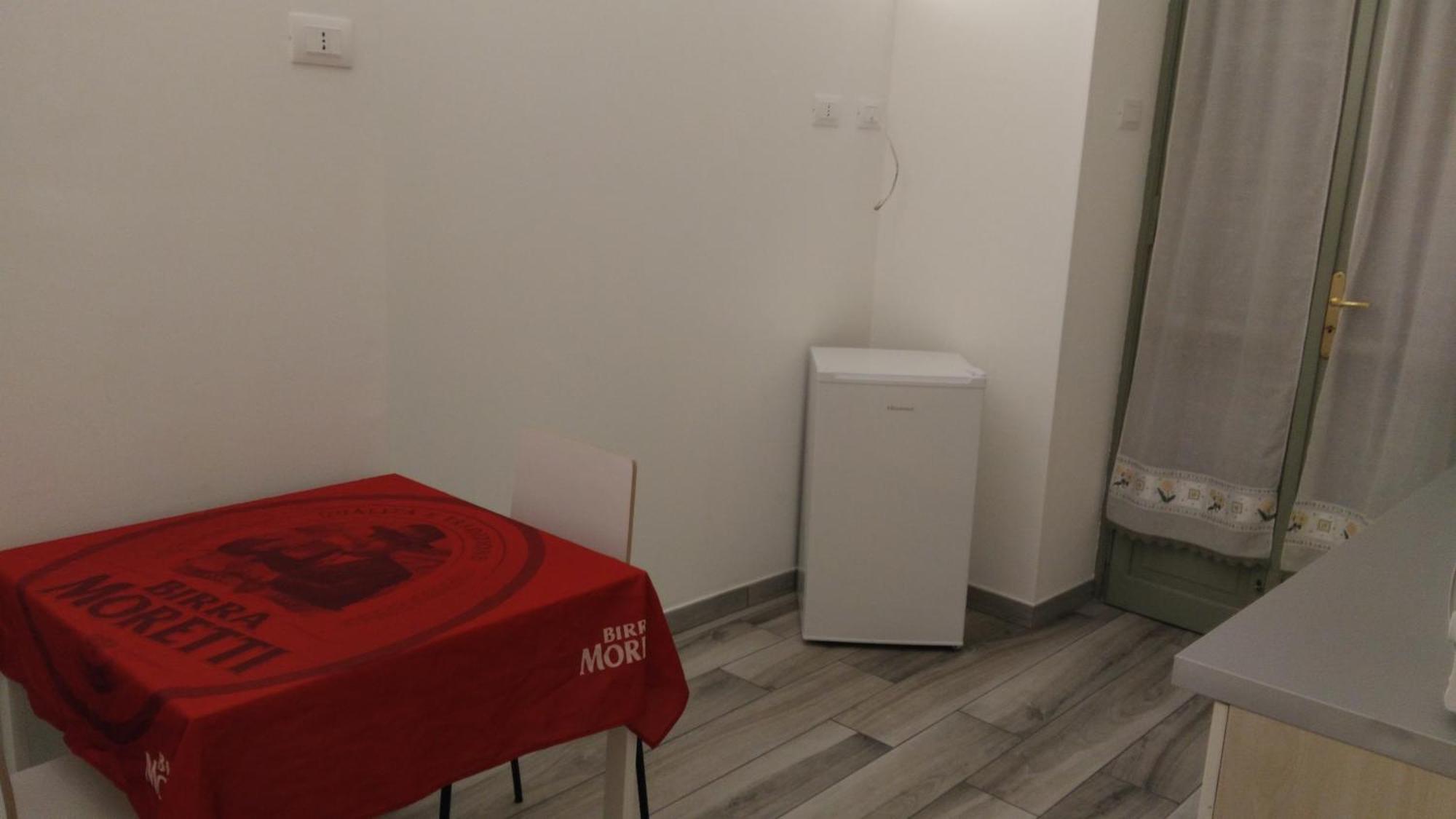 Apartment White *